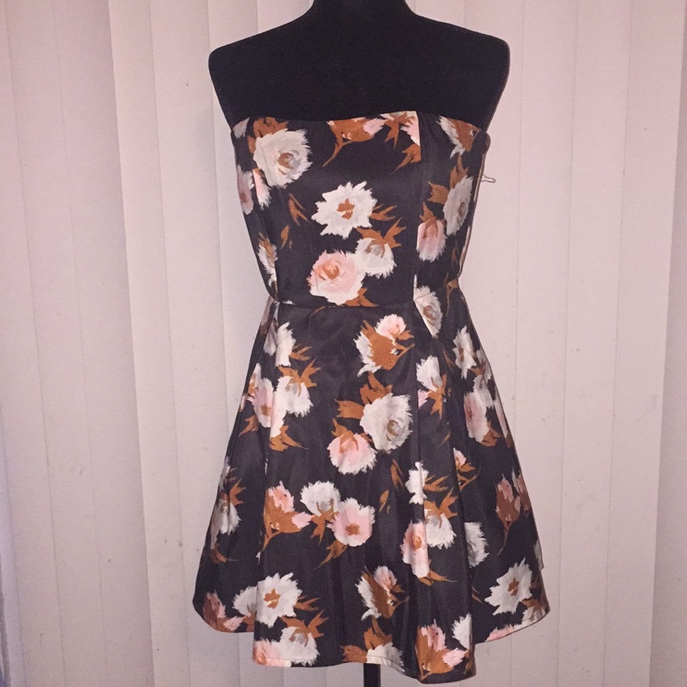 Cute F21 evening formal👗 dress w/ tags